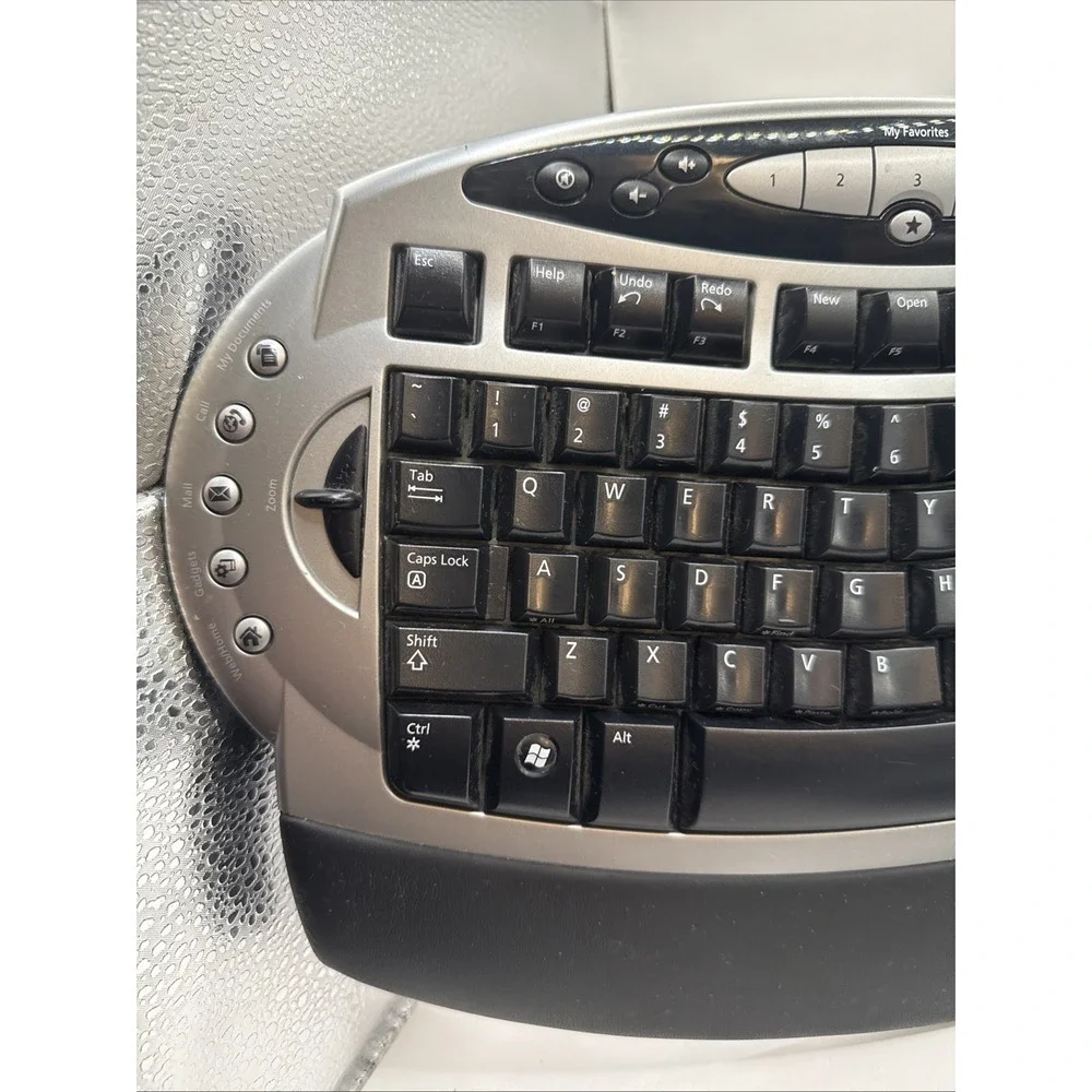 Microsoft Wireless Comfort Keyboard 4000 & Transmitter GUC
